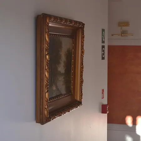 Hotel The Lord 2*